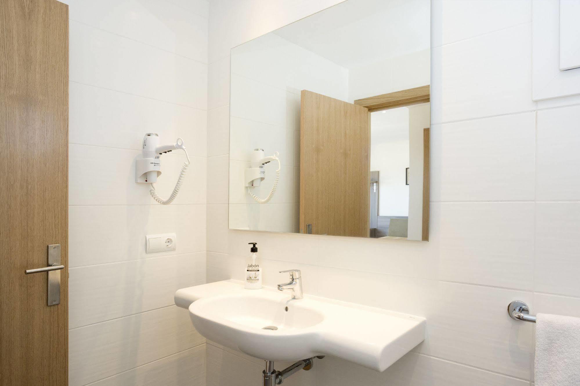 Cabot Tres Torres Apartment *